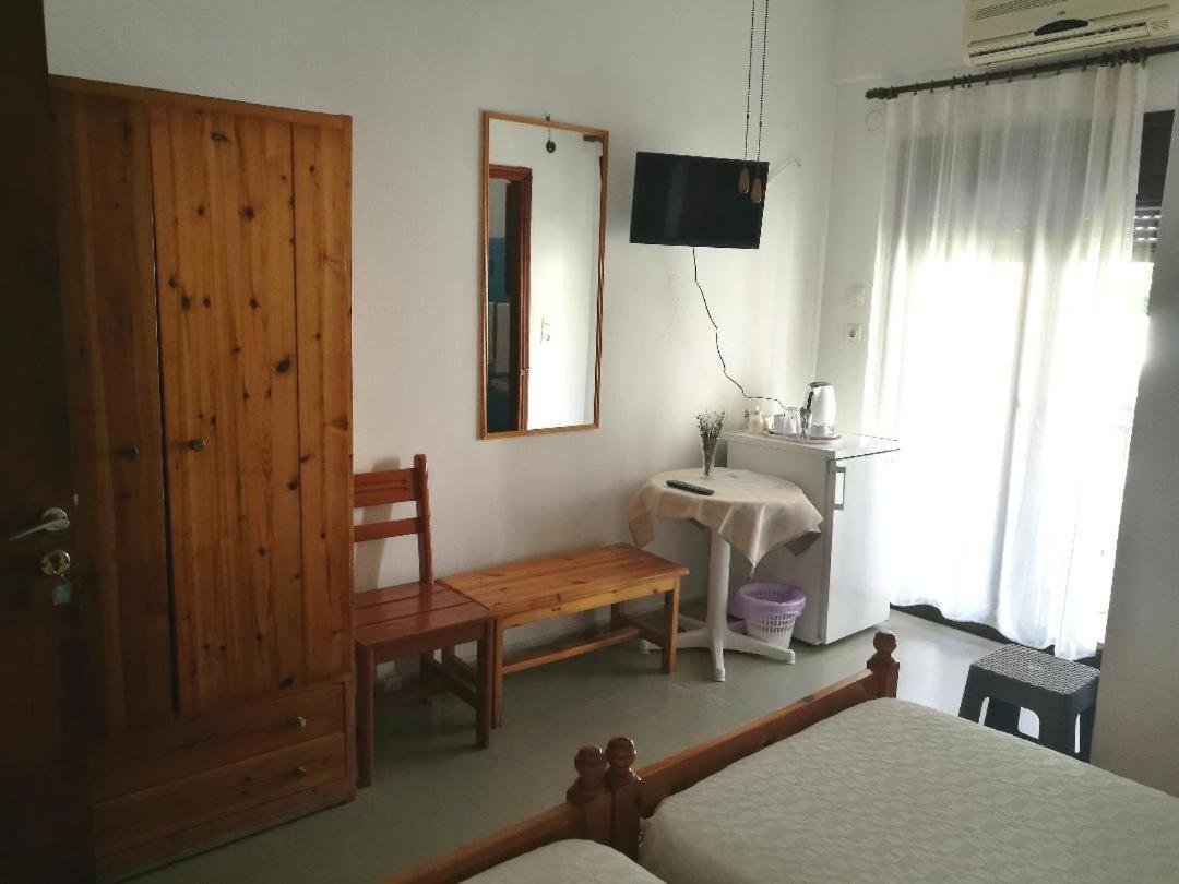 Hotel Rena Agios Kirykos  Exterior photo